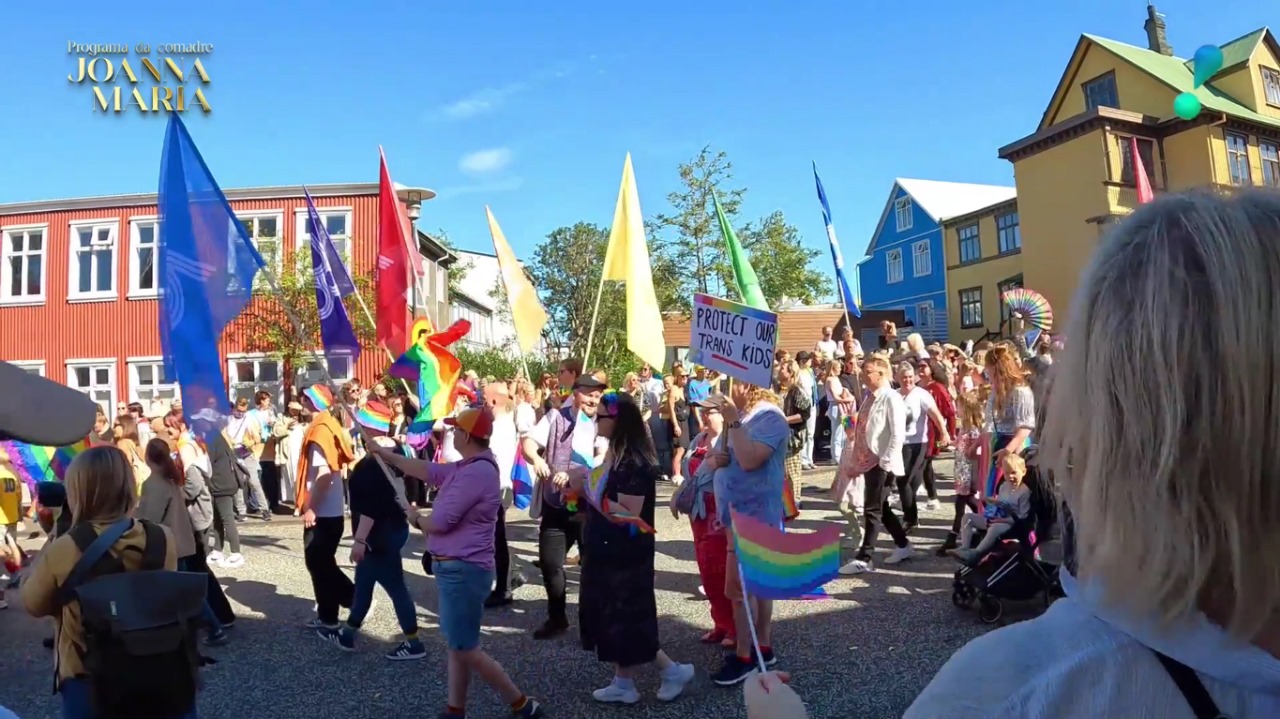 Passeata da Comunidade LGBTQIAP+ na pequena Islândia