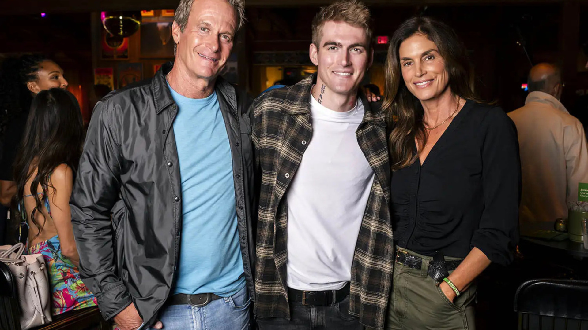 Filho de Cindy Crawford, Presley Gerber morre aos 27 anos