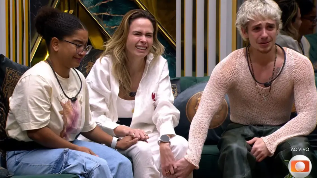 Madrugada de luto e glória no BBB 26: Ana Paula Renault desabafa sobre perda do pai ao virar finalista
