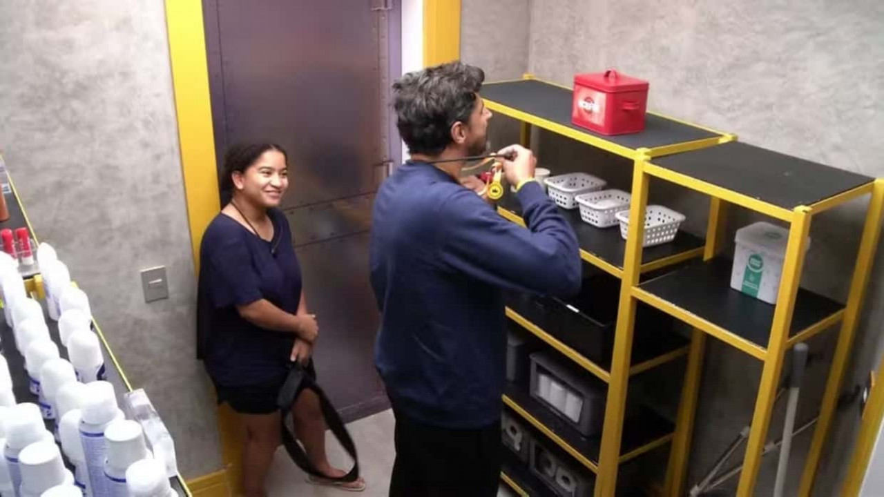 Alberto Cowboy vai à justiça contra Tia Milena após piada no Domingão: "Violação à honra"